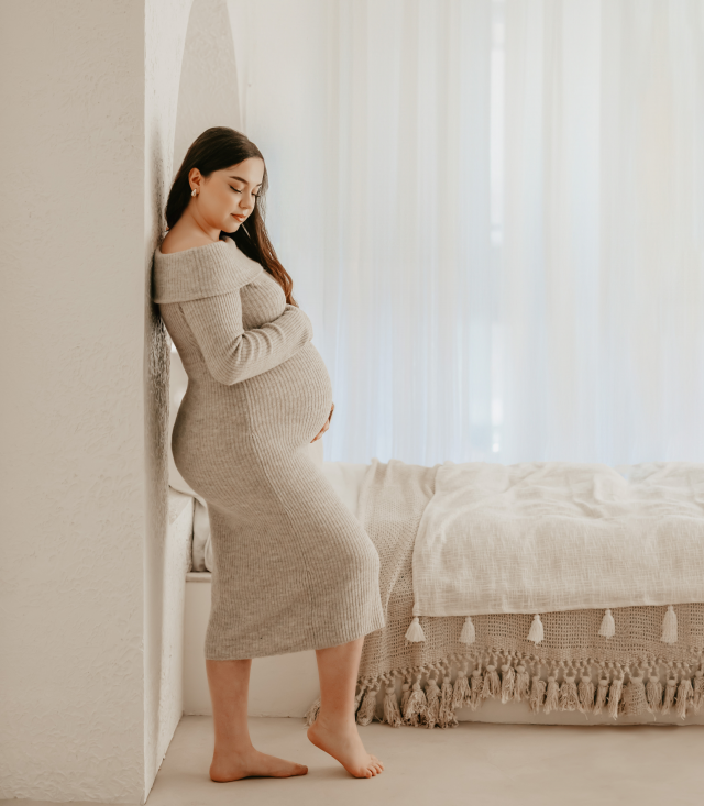 maternité2 https://seymadphotographie.com/wp-content/uploads/2025/06/Design-sans-titre-17-640x733.png